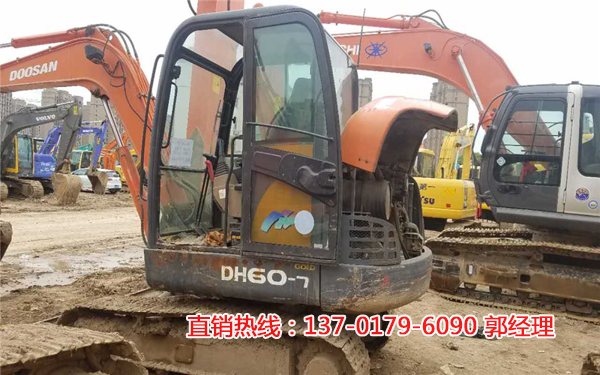 斗山60-7二手挖掘机