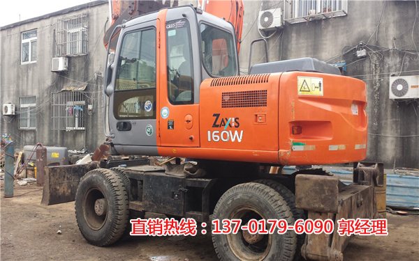 日立130轮式挖掘机