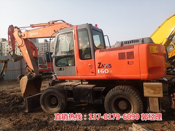 日立160轮挖